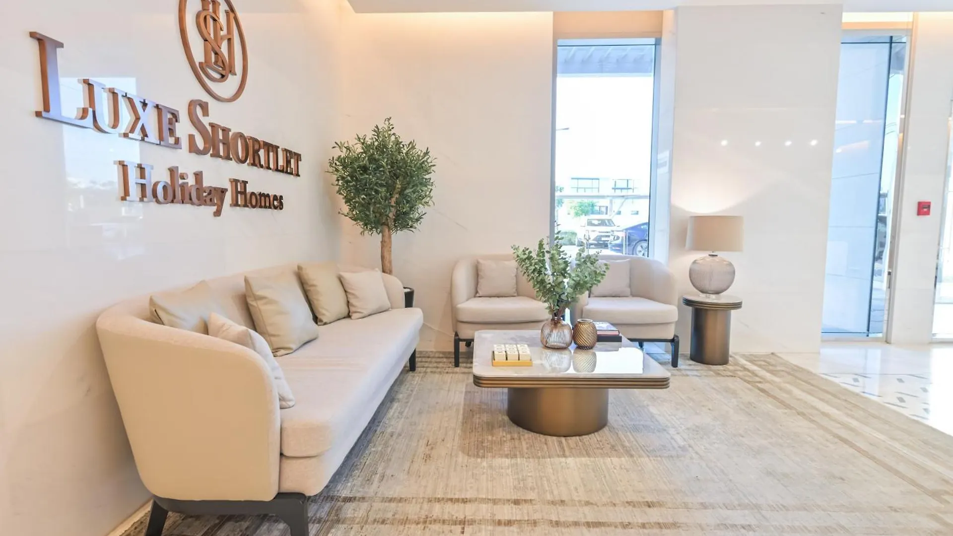 1Br With Lagoon Views In District One Meydan Dubai