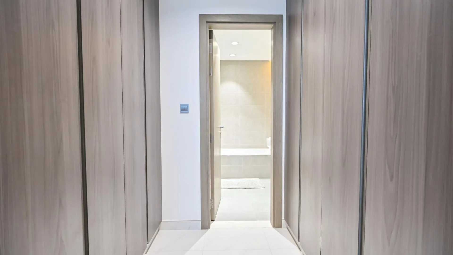 1Br With Lagoon Views In District One Meydan Dubai Apartment