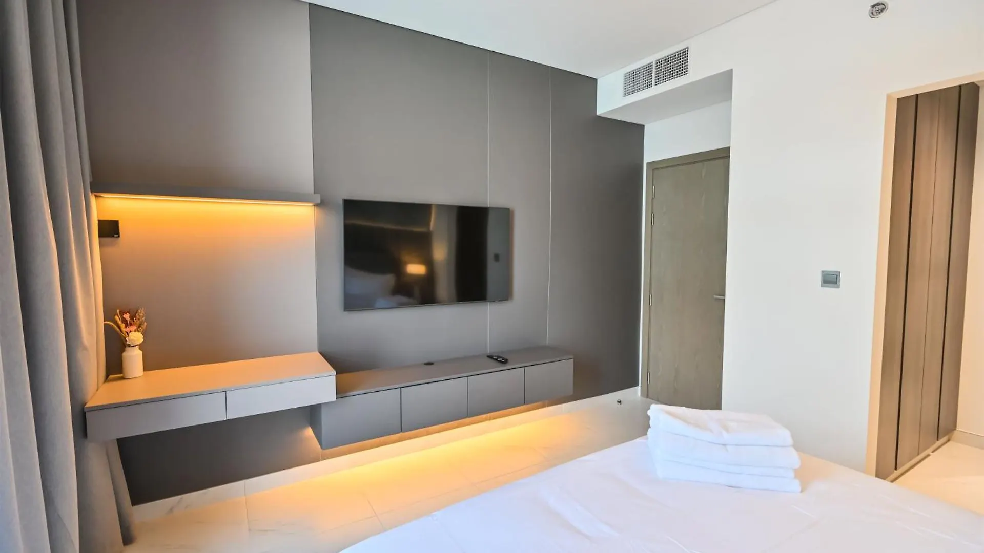 1Br With Lagoon Views In District One Meydan Dubai 0*,  United Arab Emirates
